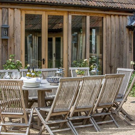 The Cowsheds Villa Brinkworth Eksteriør billede